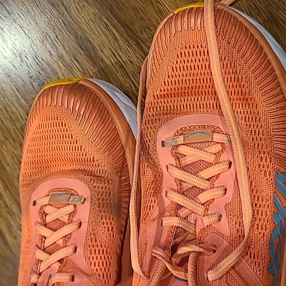 Hoka One One Bondi 7 Womens 9.5 Coral 1110519-CCSD Running Shoes - Picture 2 of 9